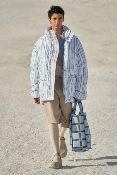 Look 42